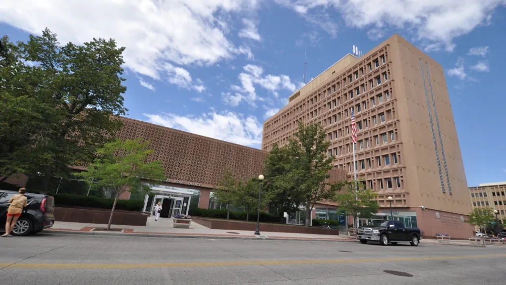 Cheyenne's federal courthouse - over 500 miles by road from the Zone of Death. Photo: Magicpiano / Wikimedia Commons (CC BY-SA 4.0)